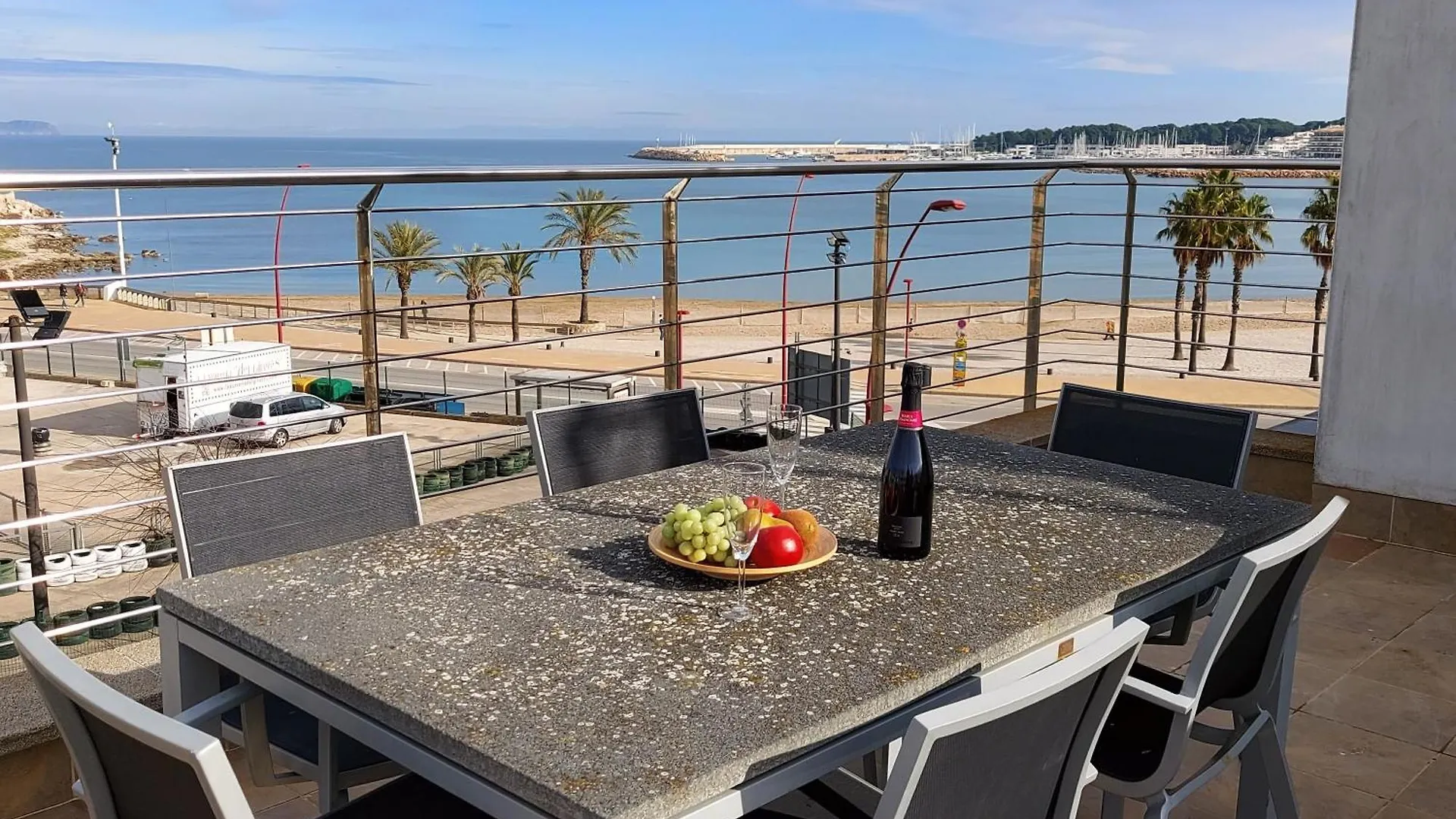 Duplex Univers - Frente Al Mar L' Escala 0*,  Ισπανία